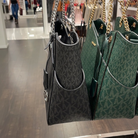 Michael Kors Jet Set Travel Large X Chain Shoulder Tote - Picture 12 of 16